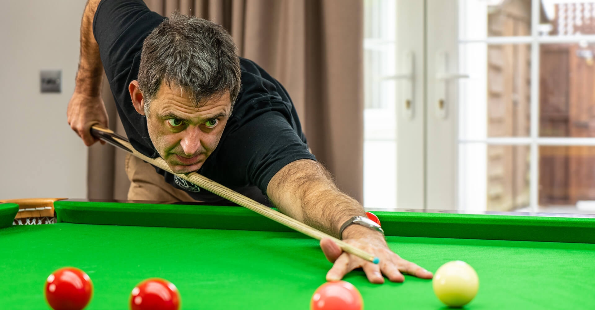 化了他在全 化了他在全